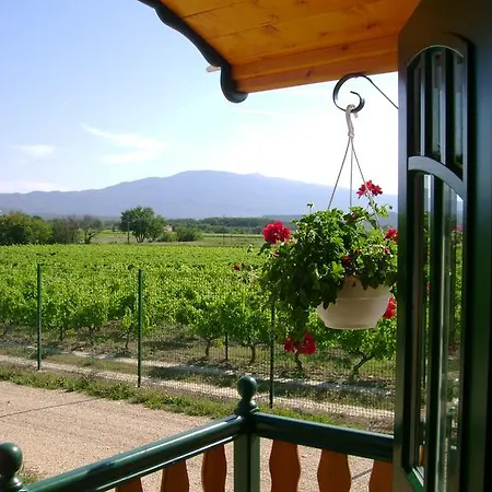 La Grange De Campaulise - A La Ferme - Hebergements - Mont Ventoux Farm stay Mazan